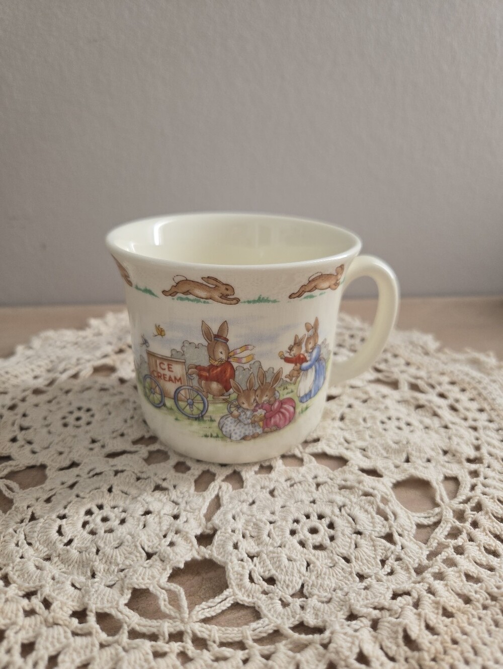 Vintage Royal Doulton Bunnykins Child’s Mug 🇨🇦 1970s/1980s Era